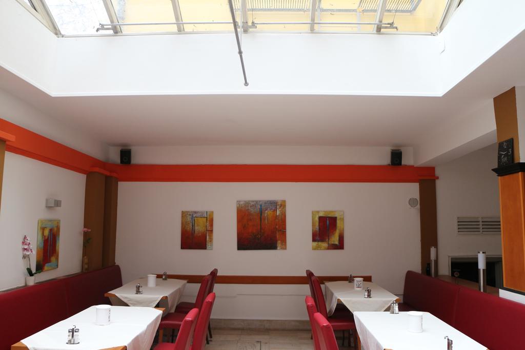 Hotel Carina Wien Exteriör bild