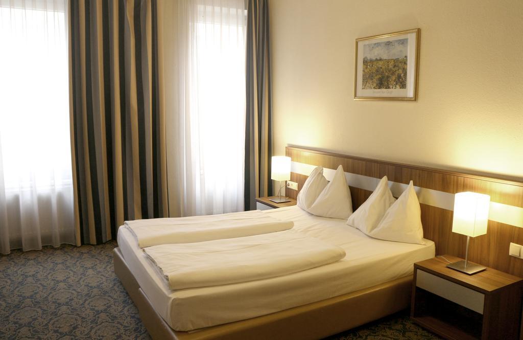 Hotel Carina Wien Exteriör bild