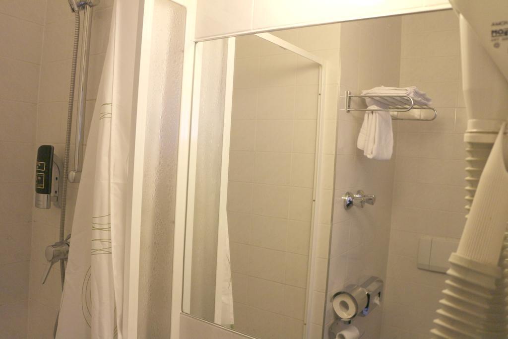 Hotel Carina Wien Exteriör bild